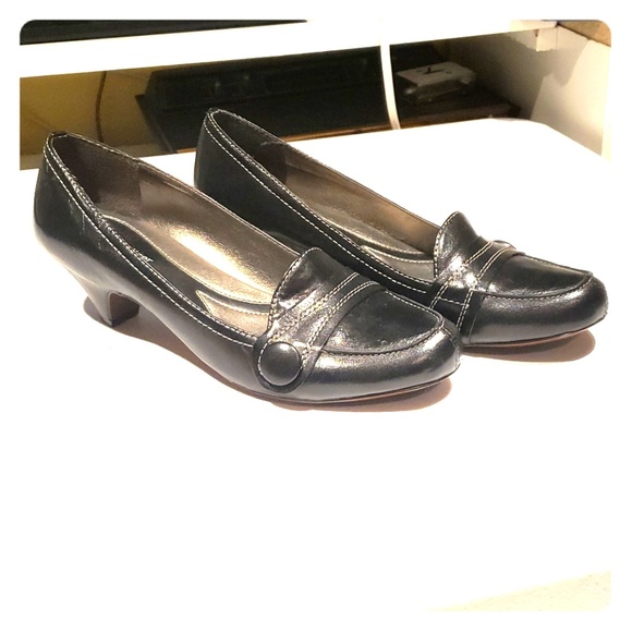 Naturalizer Shoes - Women's Naturalizer Black Pumps (8.5W)